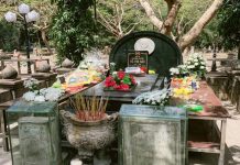 Chia sẻ kinh nghiệm đi lễ mộ Cô Sáu dành cho khách du lịch Côn Đảo