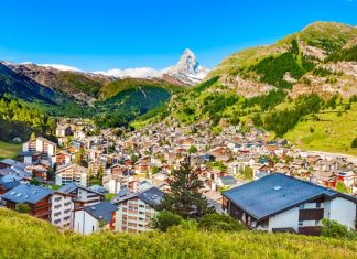 Khám phá làng Zermatt cổ kính, yên bình trong tour du lịch Thụy Sĩ Khám phá làng Zermatt cổ kính, yên bình trong tour du lịch Thụy Sĩ